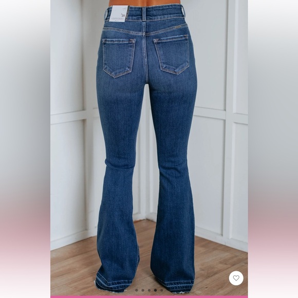 KanCan Flare Jeans Size 11/29 Medium Wash Crossover Waistband Mid Rise Stretch - Picture 2 of 14